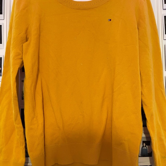Tommy Hilfiger long sleeve sweater - Picture 3 of 4